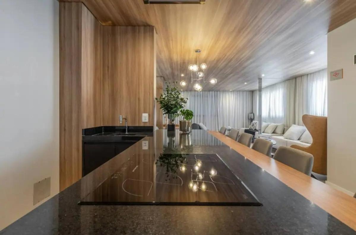 Apartamento Ampliado No 18 Andar Com Uma Vista Incrivel